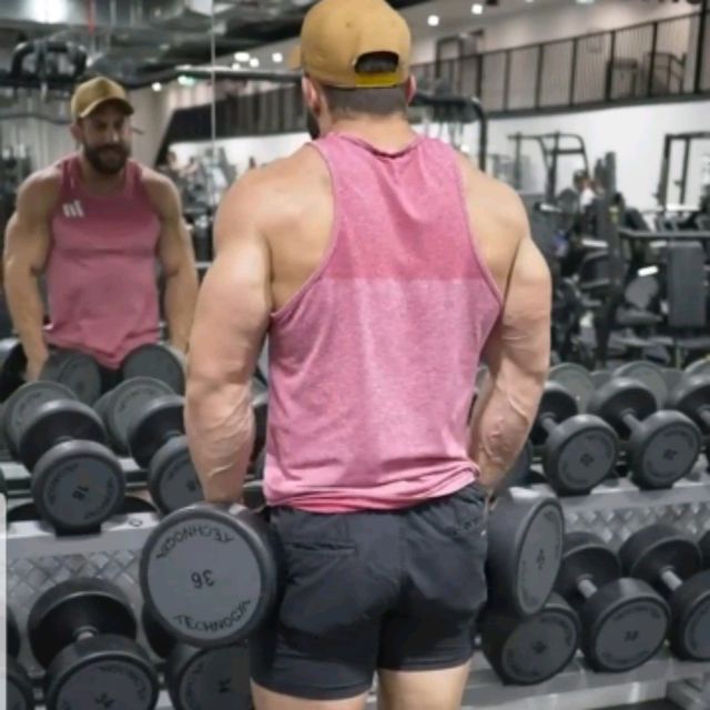 Dumbbel Shrugs Trap by Quan Le Exercise Howto Skimble