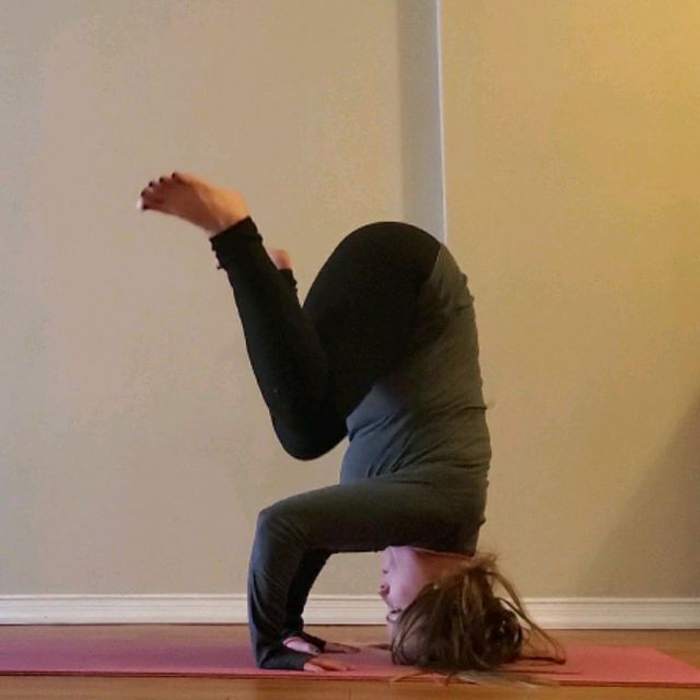 Tripod Egg Headstand by Bernadette Cordeau Exercise Howto Skimble
