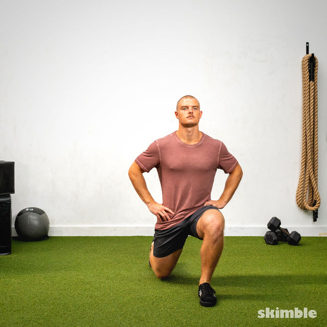 Clock Lunges - Exercise How-to - Skimble Workout Trainer