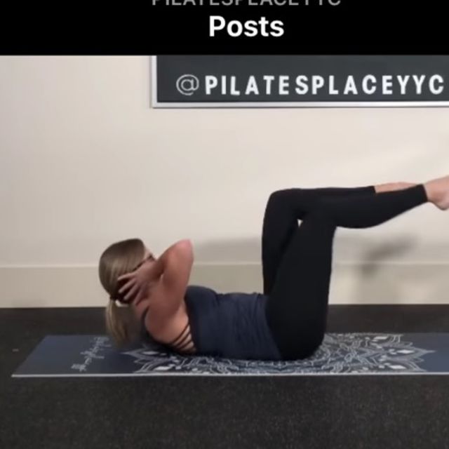 Oblique Crunches Knees Bent by Rushfitness 💪🏽 Exercise Howto Skimble