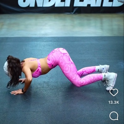 Cable Bicep Curls by Deanna B. - Exercise How-to - Skimble