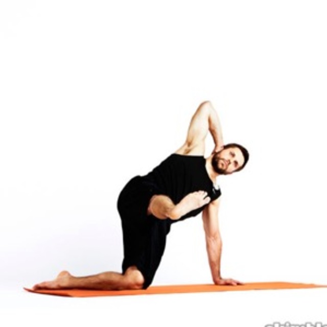 Right Plank Side Kick by Jataesha C. Exercise Howto Skimble