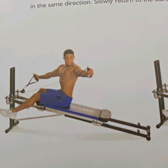 Reverse Fly with Rotation by Leo B. - Exercise How-to - Skimble