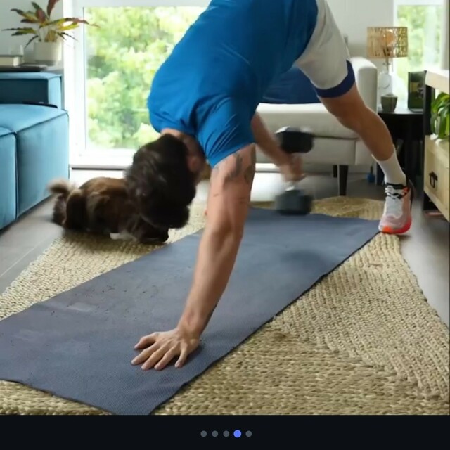 How to do: Plank Drags - Step 2