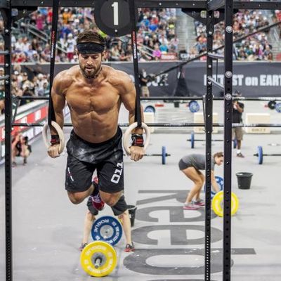 Dips on rings